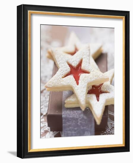 Star-Shaped Jam Biscuits with Icing Sugar (Christmas)-null-Framed Photographic Print