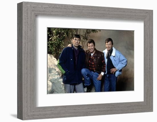 Star Trek V : The Final Frontier (photo)-null-Framed Photo