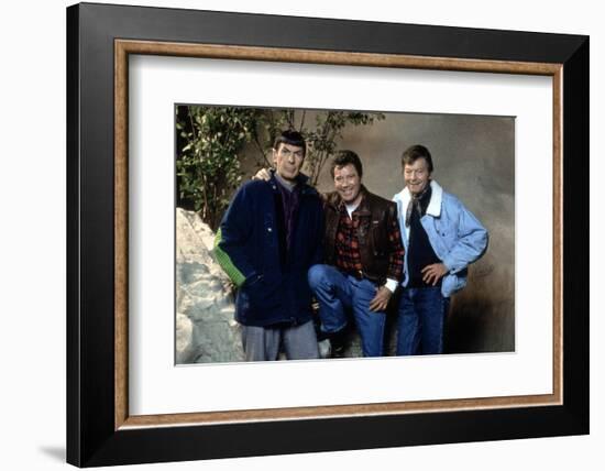 Star Trek V : The Final Frontier (photo)-null-Framed Photo