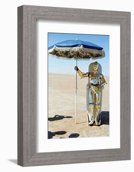 Star Wars: Episode IV-A New Hope [1977], directed by GEORGE LUCAS.-null-Framed Photographic Print