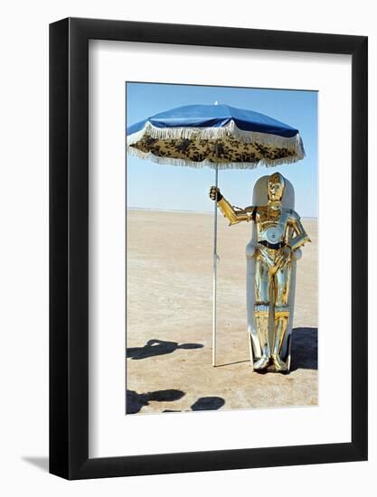 Star Wars: Episode IV-A New Hope [1977], directed by GEORGE LUCAS.-null-Framed Photographic Print