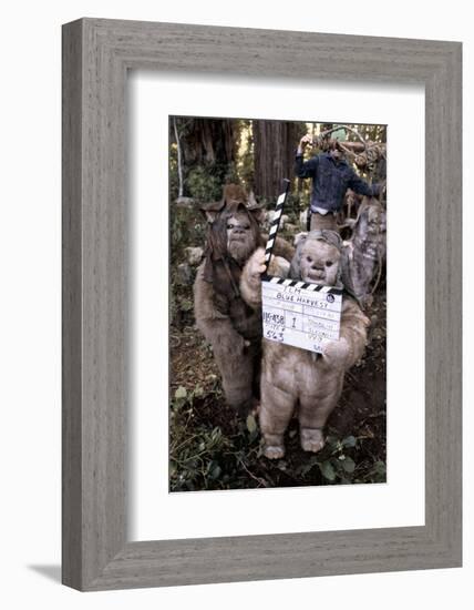 STAR WARS: EPISODE VI-RETURN OF THE JEDI [1983], directed by RICHARD MARQUAND.-null-Framed Photographic Print