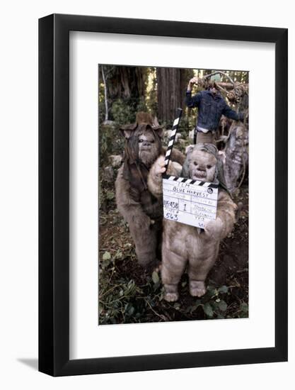 STAR WARS: EPISODE VI-RETURN OF THE JEDI [1983], directed by RICHARD MARQUAND.-null-Framed Photographic Print