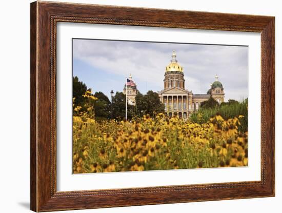 State Capitol Building in Des Moines-benkrut-Framed Photographic Print