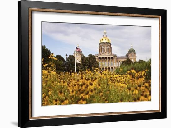 State Capitol Building in Des Moines-benkrut-Framed Photographic Print