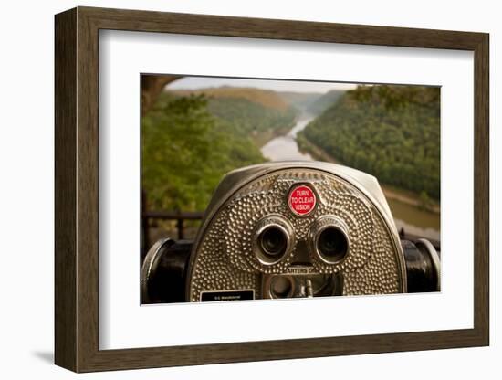 Stationary Viewer-Paul Souders-Framed Photographic Print