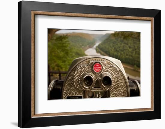 Stationary Viewer-Paul Souders-Framed Photographic Print