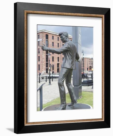 Statue by Tom Murphy of Singer Songwriter Billy Fury, Near Albert Dock-Ethel Davies-Framed Photographic Print