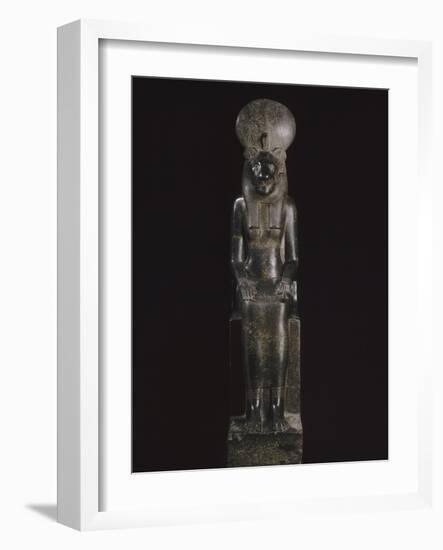 Statue de Sekhmet, déesse à tête de lionne-null-Framed Giclee Print