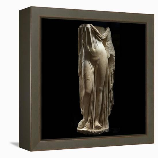 Statue Female Portrait of Type of Venus Genetrix-null-Framed Premier Image Canvas