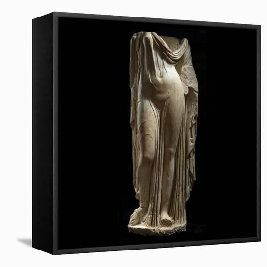 Statue Female Portrait of Type of Venus Genetrix-null-Framed Premier Image Canvas