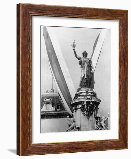 Statue in the Place de La Republique-Loomis Dean-Framed Photographic Print