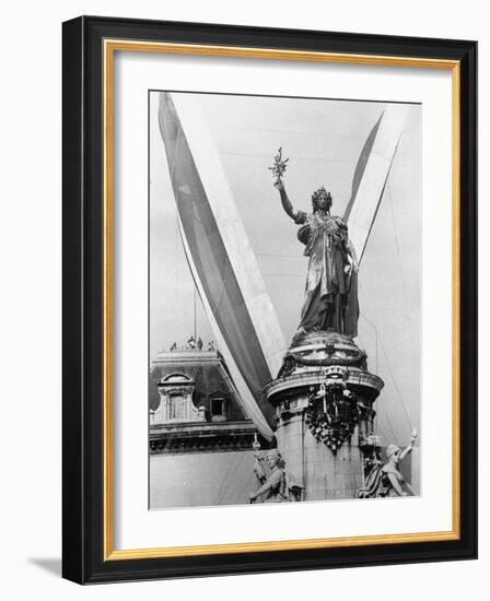 Statue in the Place de La Republique-Loomis Dean-Framed Photographic Print