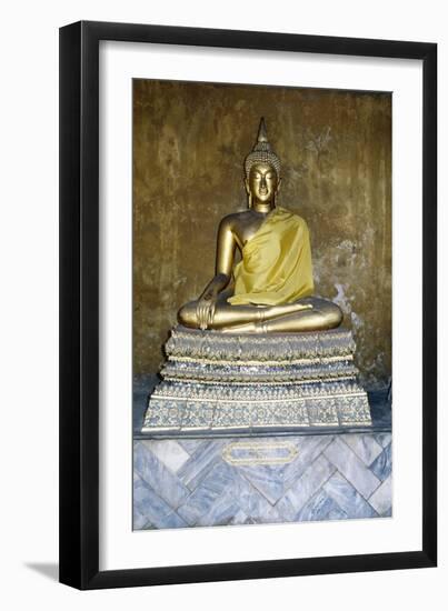 Statue of Buddha, Wat Pho, Bangkok, Thailand, 19th Century-null-Framed Giclee Print