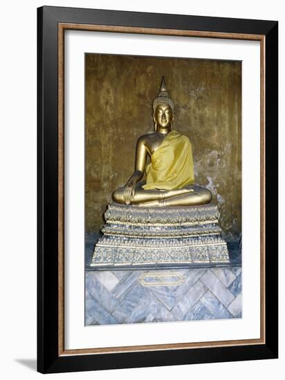 Statue of Buddha, Wat Pho, Bangkok, Thailand, 19th Century-null-Framed Giclee Print