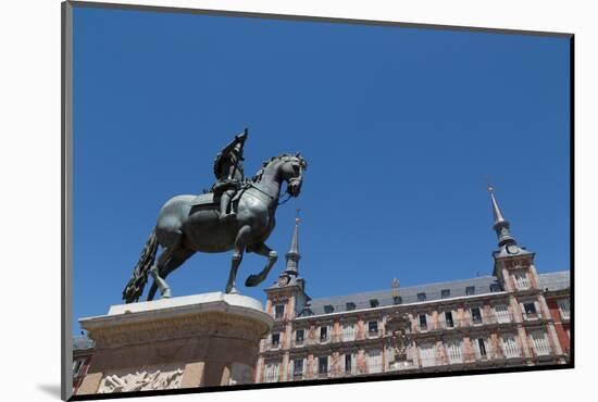 Statue of Felipe Iii and the Painted Casa De La Panaderia in the Plaza Mayor in Madrid, Spain-Martin Child-Mounted Photographic Print