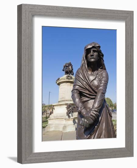 Statue of Lady Macbeth with William Shakespeare Behind, Stratford Upon Avon, Warwickshire, England,-David Hughes-Framed Photographic Print