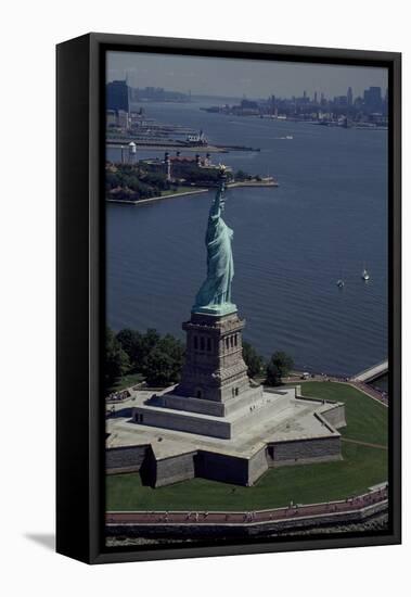 Statue of Liberty-Carol Highsmith-Framed Stretched Canvas