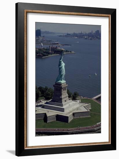 Statue of Liberty-Carol Highsmith-Framed Photo