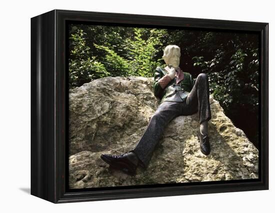 Statue of Oscar Wilde, Merrion Square, Dublin, Eire (Republic of Ireland)-Ken Gillham-Framed Premier Image Canvas