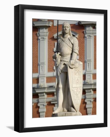 Statue of Roland in Front of the House of the Blackheads, Melngalvju Nams, Town Hall Square, Riga-Gary Cook-Framed Photographic Print