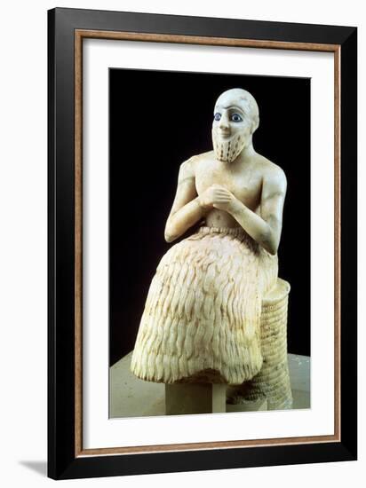 Statue of the Official Ebih-Il-null-Framed Giclee Print