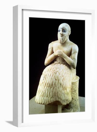 Statue of the Official Ebih-Il-null-Framed Giclee Print