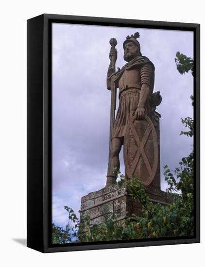 Statue of William Wallace, Stirling, Stirlingshire, Scotland, UK-Patrick Dieudonne-Framed Premier Image Canvas