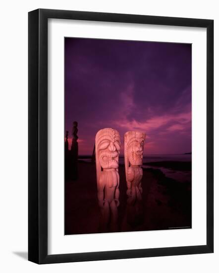 Statues, Hawaii, USA-Stuart Westmoreland-Framed Photographic Print