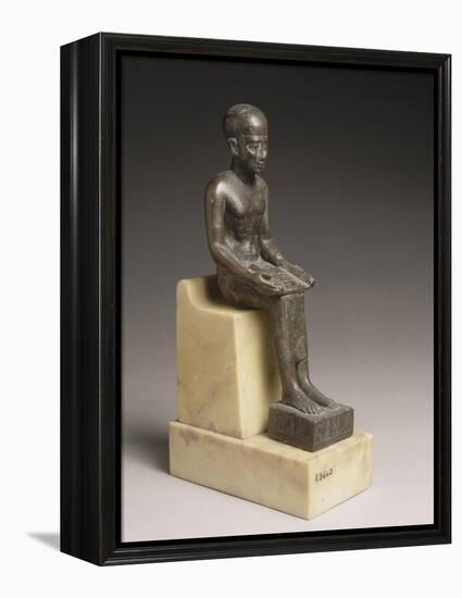 Statuette d'Imhotep, architecte et ministre de Djoser, portant une dédicace de Poumeh, fils de-null-Framed Premier Image Canvas