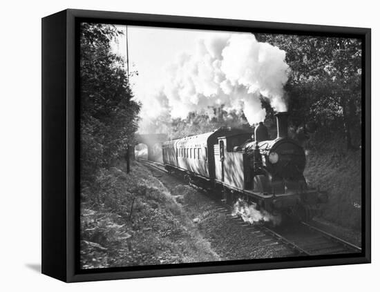 Steam Train on the Southern Region Nr-null-Framed Premier Image Canvas