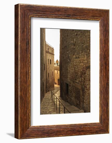 Steep and narrow winding street in gorgeous medieval hilltop walled village, Pals, Baix Emporda, Gi-Eleanor Scriven-Framed Photographic Print