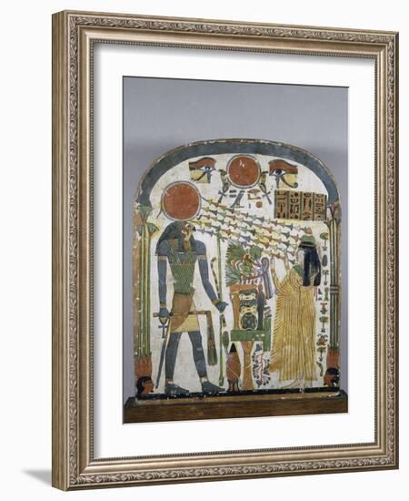 Stèle de la dame Taperet adorant le dieu Rê-Horakhty-null-Framed Giclee Print