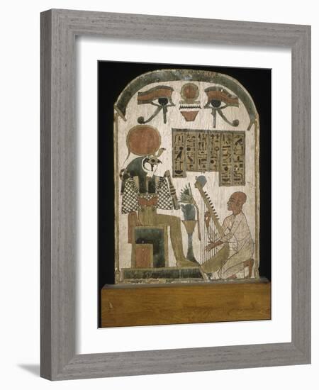 Stèle du harpiste Djedkhonsouioufankh adorant le dieu Rê-Horakhty-null-Framed Giclee Print