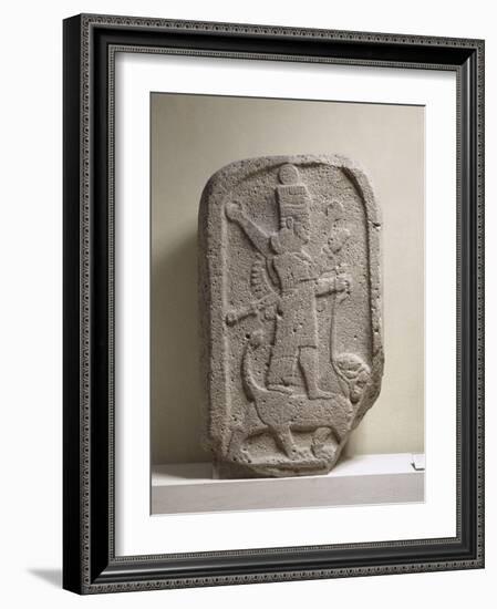 Stèle représentant la déesse Ishtar d'Arbèles-null-Framed Giclee Print