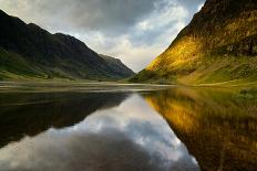 A Frozen Loch Tull at the Start of a New Day-Stephen Taylor-Photographic Print