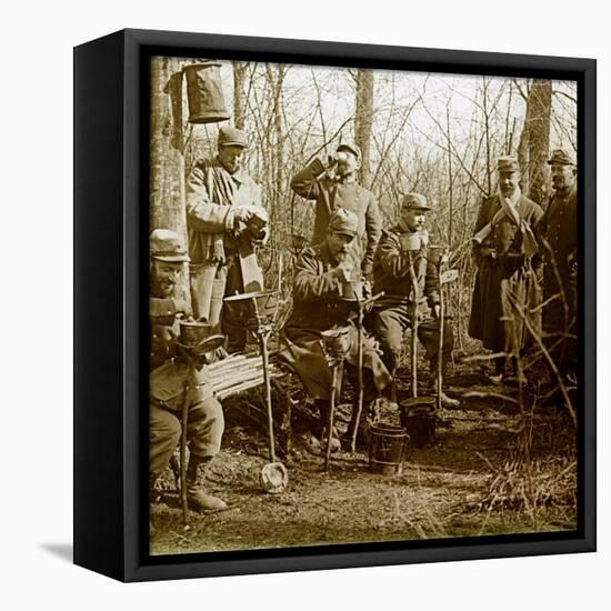 Stereo Glass Plate on the First World War: Camp in a Wood, Lunch Break (Photo)-Anonymous Anonymous-Framed Premier Image Canvas