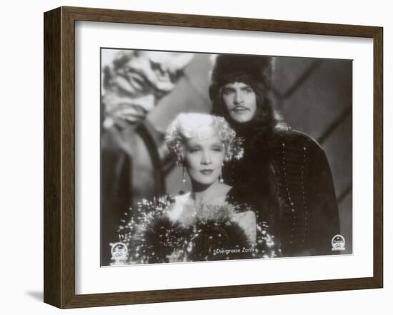Still from the Film "The Scarlet Empress" with Marlene Dietrich and John Lodge, 1934-German photographer-Framed Photographic Print
