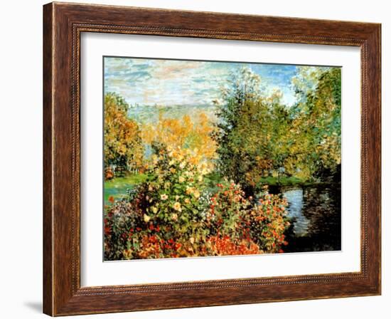 Stiller Winkel im Garten von Montgeron-Claude Monet-Framed Art Print