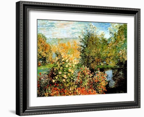 Stiller Winkel im Garten von Montgeron-Claude Monet-Framed Art Print