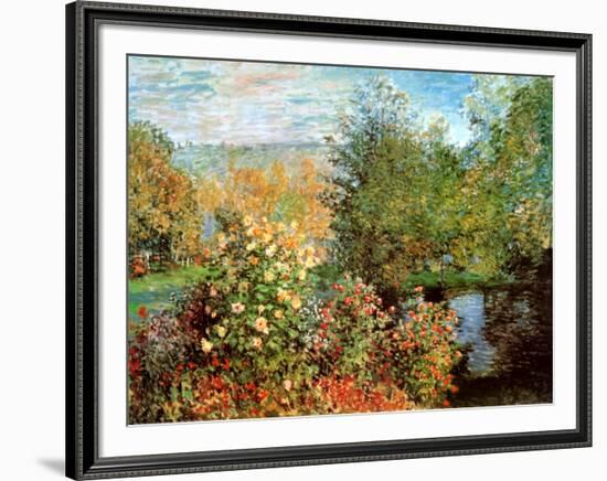 Stiller Winkel im Garten von Montgeron-Claude Monet-Framed Art Print