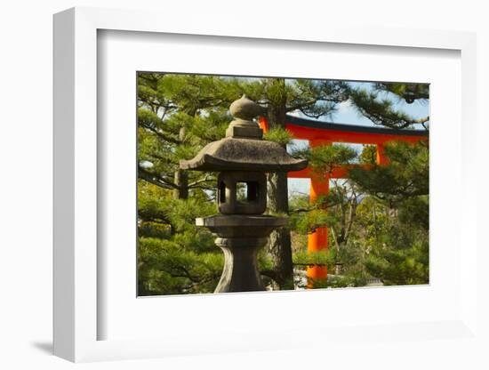 Stone lantern and Torii gate in Fushimi Inari Shrine, Kyoto, Japan-Keren Su-Framed Photographic Print