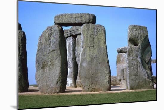 Stonehenge, 25th Century Bc-CM Dixon-Mounted Photographic Print