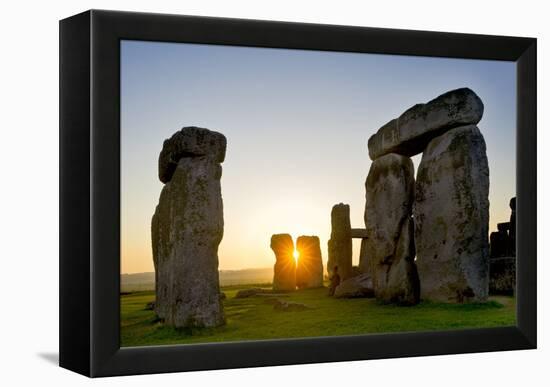 Stonehenge At Sunrise-David Nunuk-Framed Premier Image Canvas