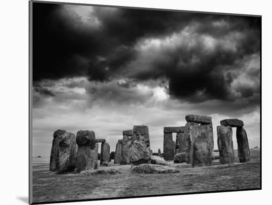 Stonehenge, England 89-Monte Nagler-Mounted Photographic Print