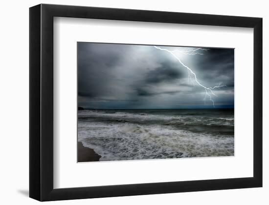 Storm on the Sea-null-Framed Premium Giclee Print