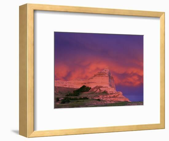 Stormy Light on Scottsbluff National Monument, Nebraska, USA-Chuck Haney-Framed Photographic Print