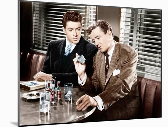 STRANGERS ON A TRAIN, from left: Farley Granger, Robert Walker, 1951-null-Mounted Photo