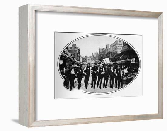 Street melody, London, c1901 (1901)-Unknown-Framed Photographic Print