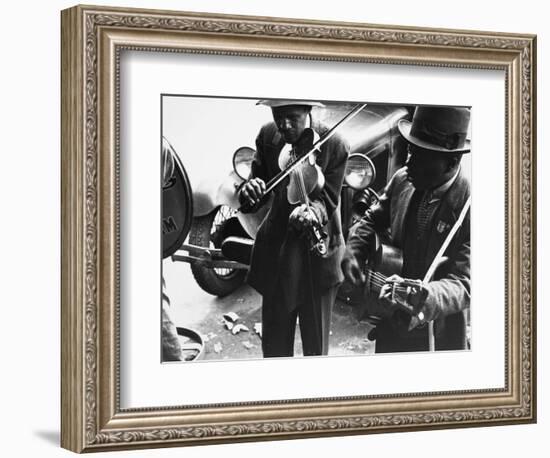 Street Musicians, 1935-Ben Shahn-Framed Photographic Print